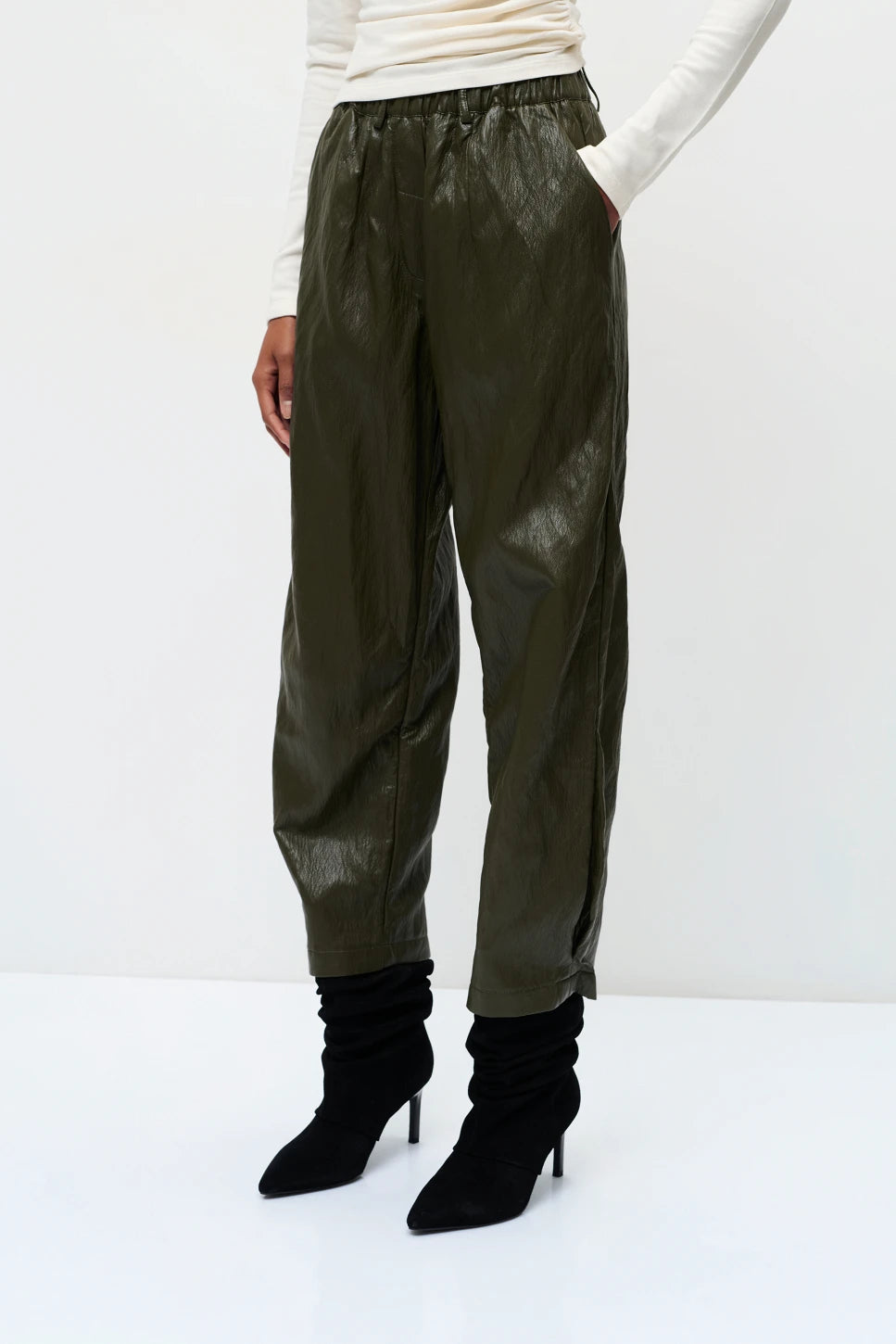 Pantalon effet cuir barrel léger BSB
