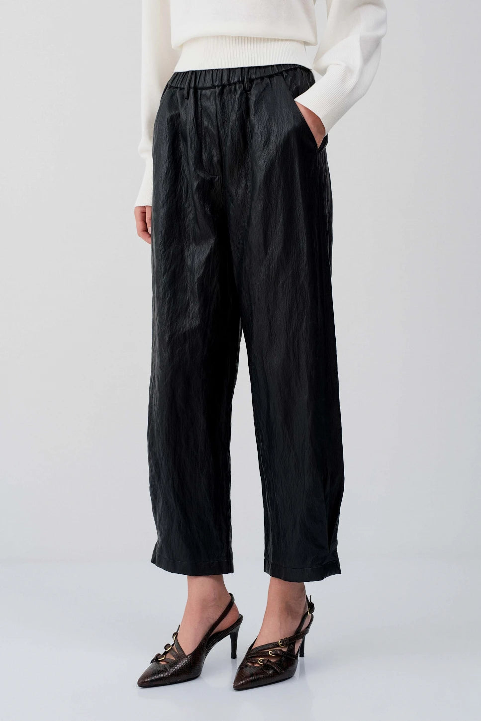 Pantalón efecto piel barrel ligero BSB
