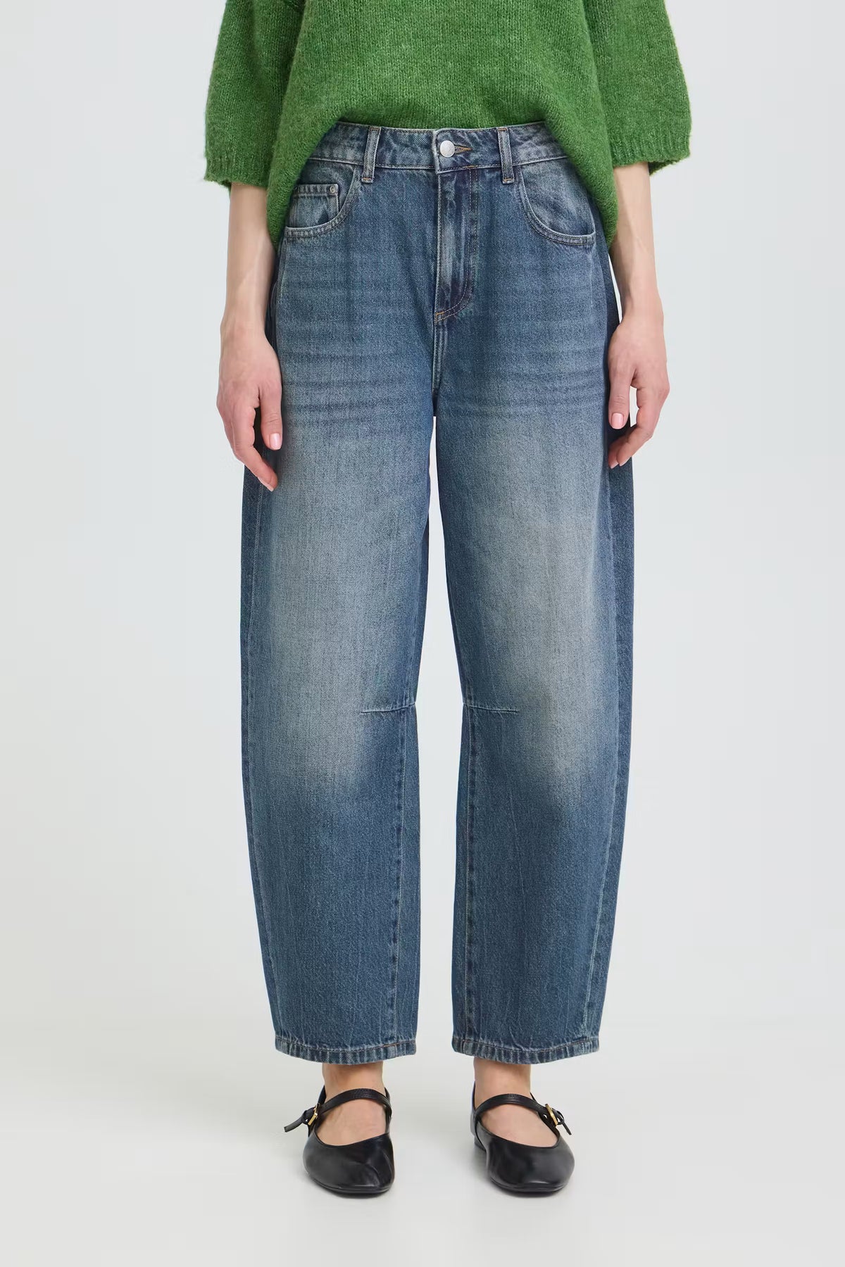 Jean Barrel Bykalluna BYOUNG