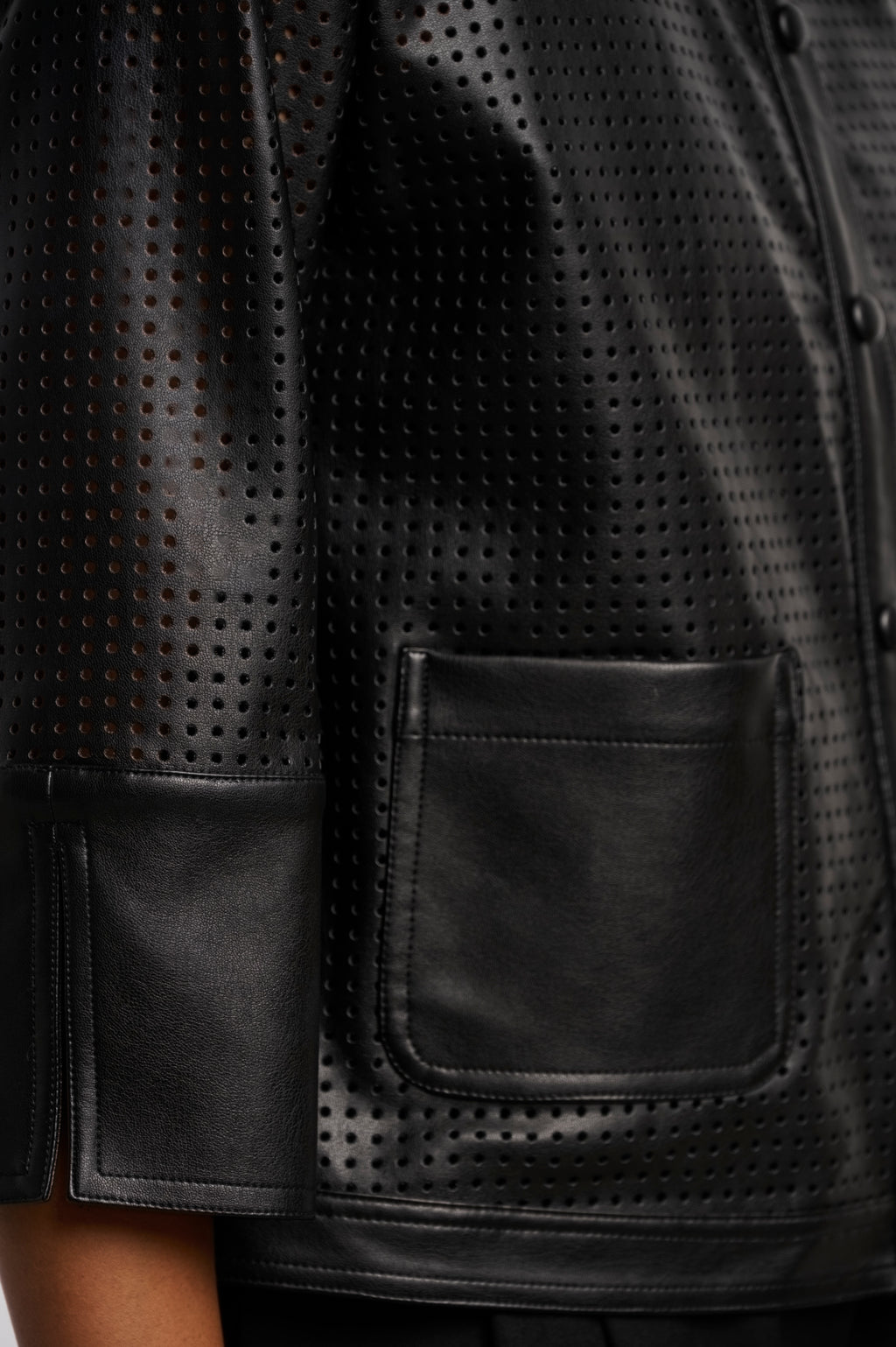 Veste perforée noire PU Abou RINO PELLE