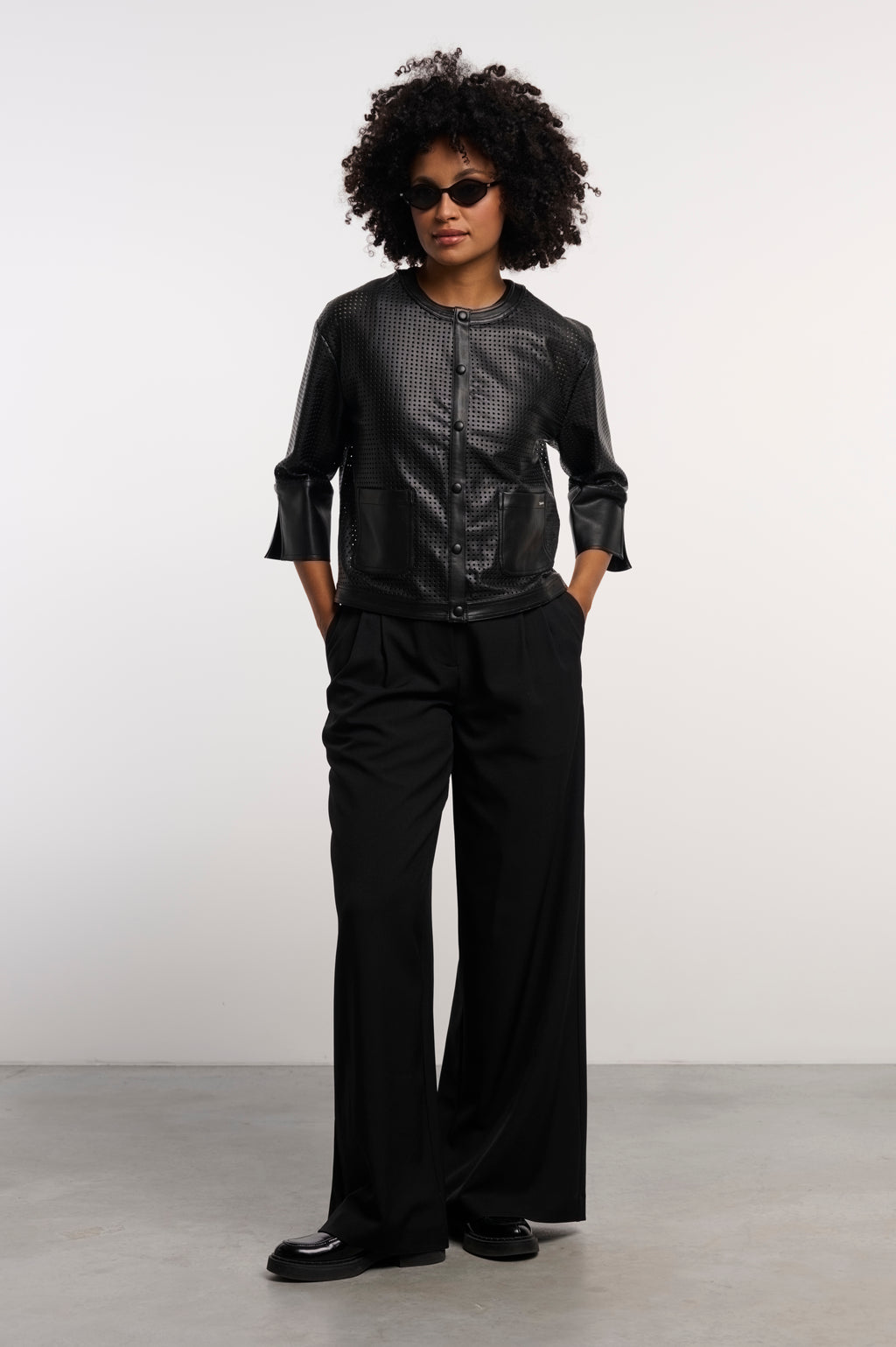 Veste perforée noire PU Abou RINO PELLE